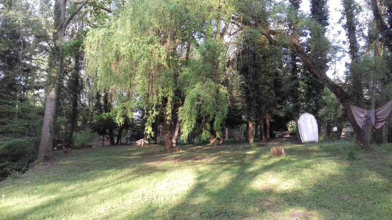 Bed and Breakfast Domaine Pastel Besson Экстерьер фото