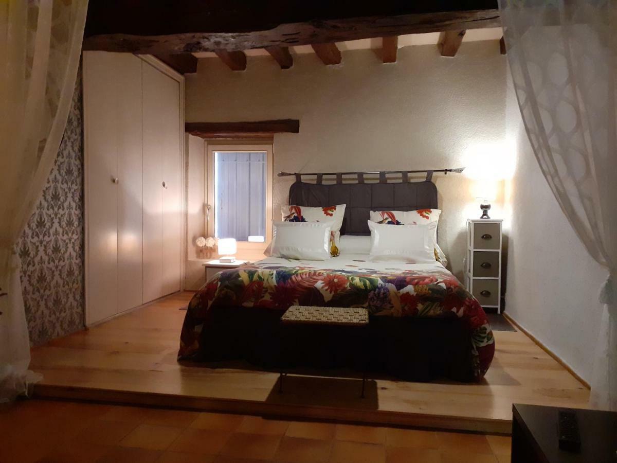 Bed and Breakfast Domaine Pastel Besson Экстерьер фото