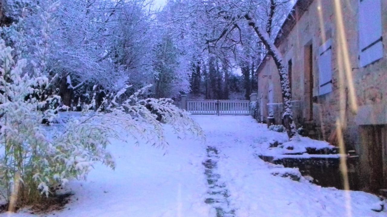Bed and Breakfast Domaine Pastel Besson Экстерьер фото